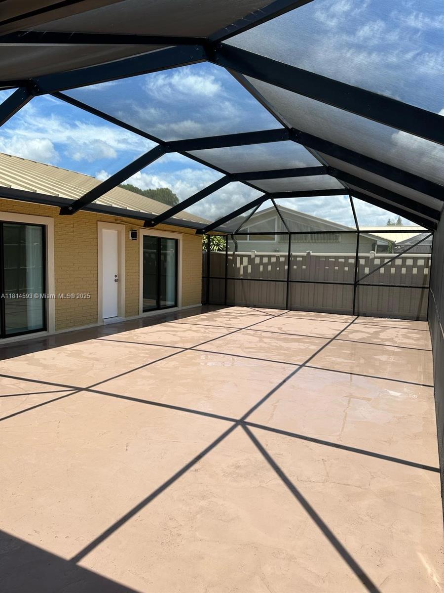 WESTWOOD GARDENS 3 - Residential