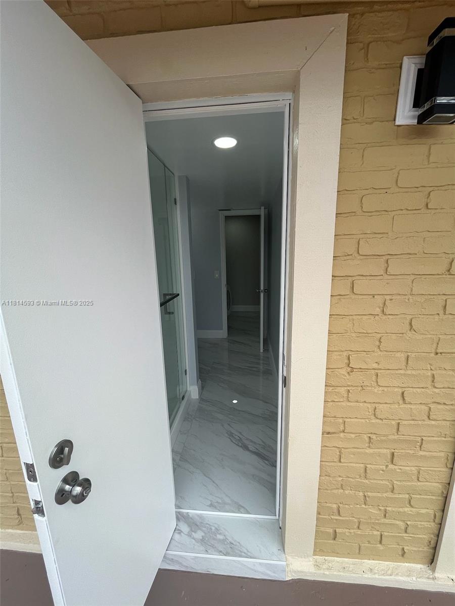 WESTWOOD GARDENS 3 - Residential