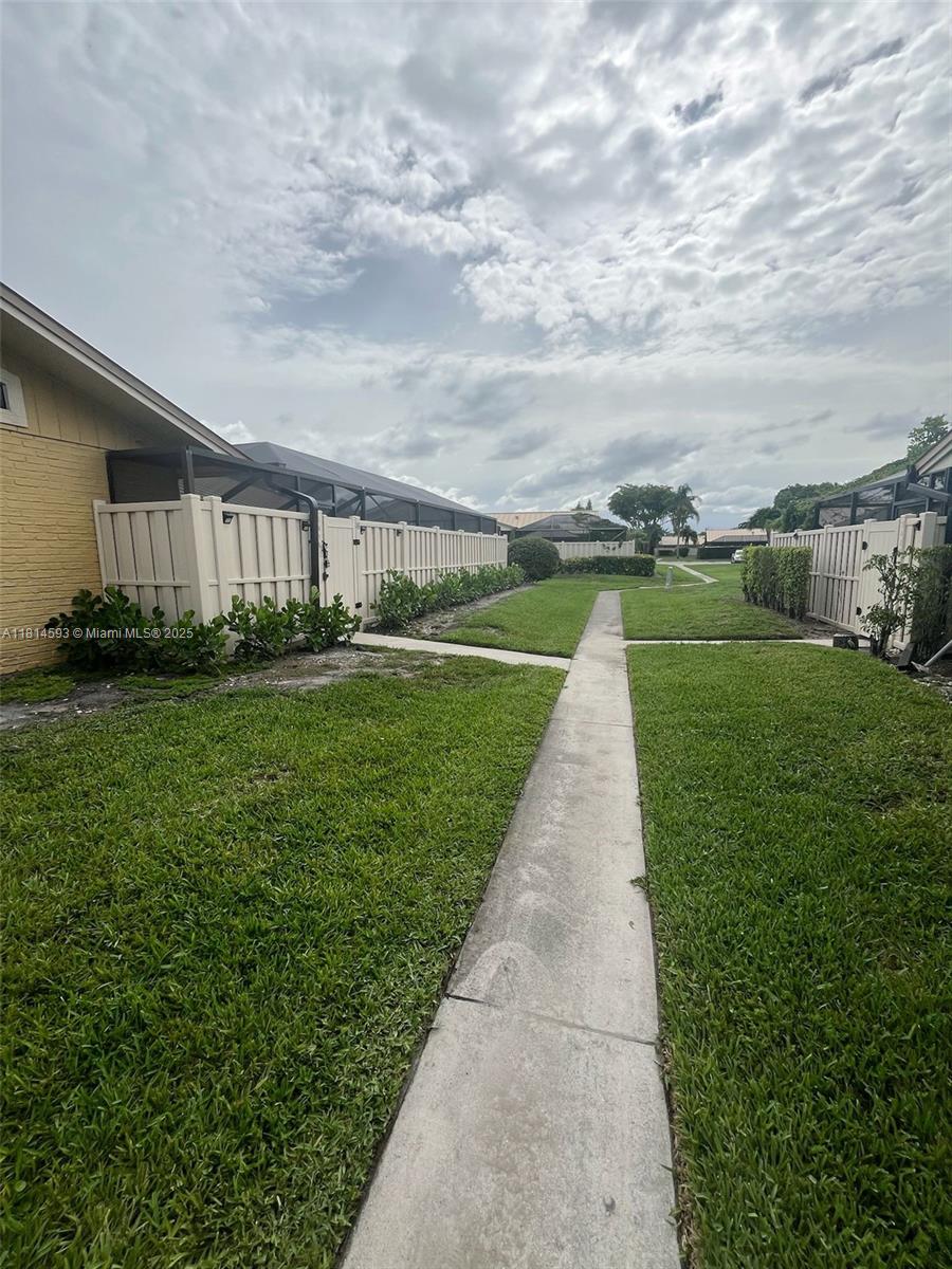 WESTWOOD GARDENS 3 - Residential