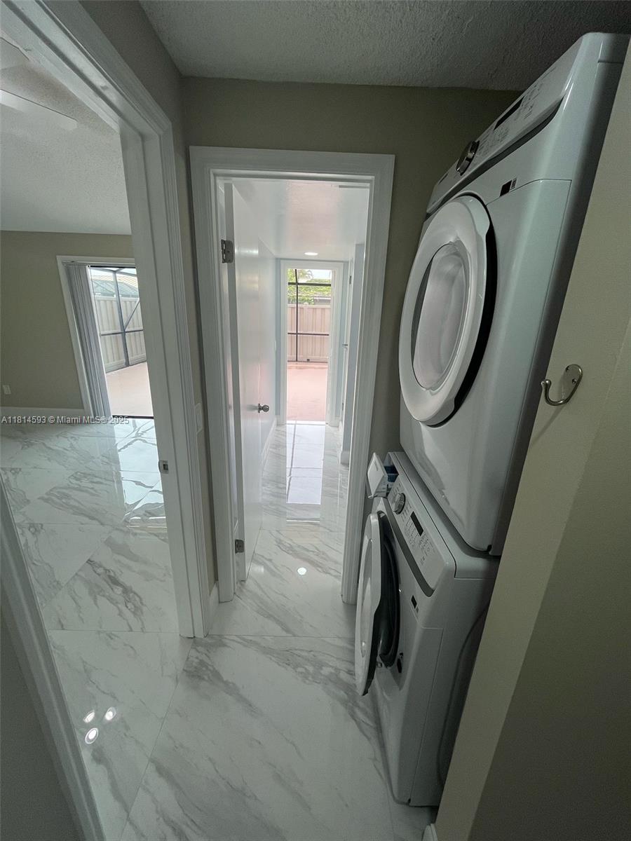 WESTWOOD GARDENS 3 - Residential