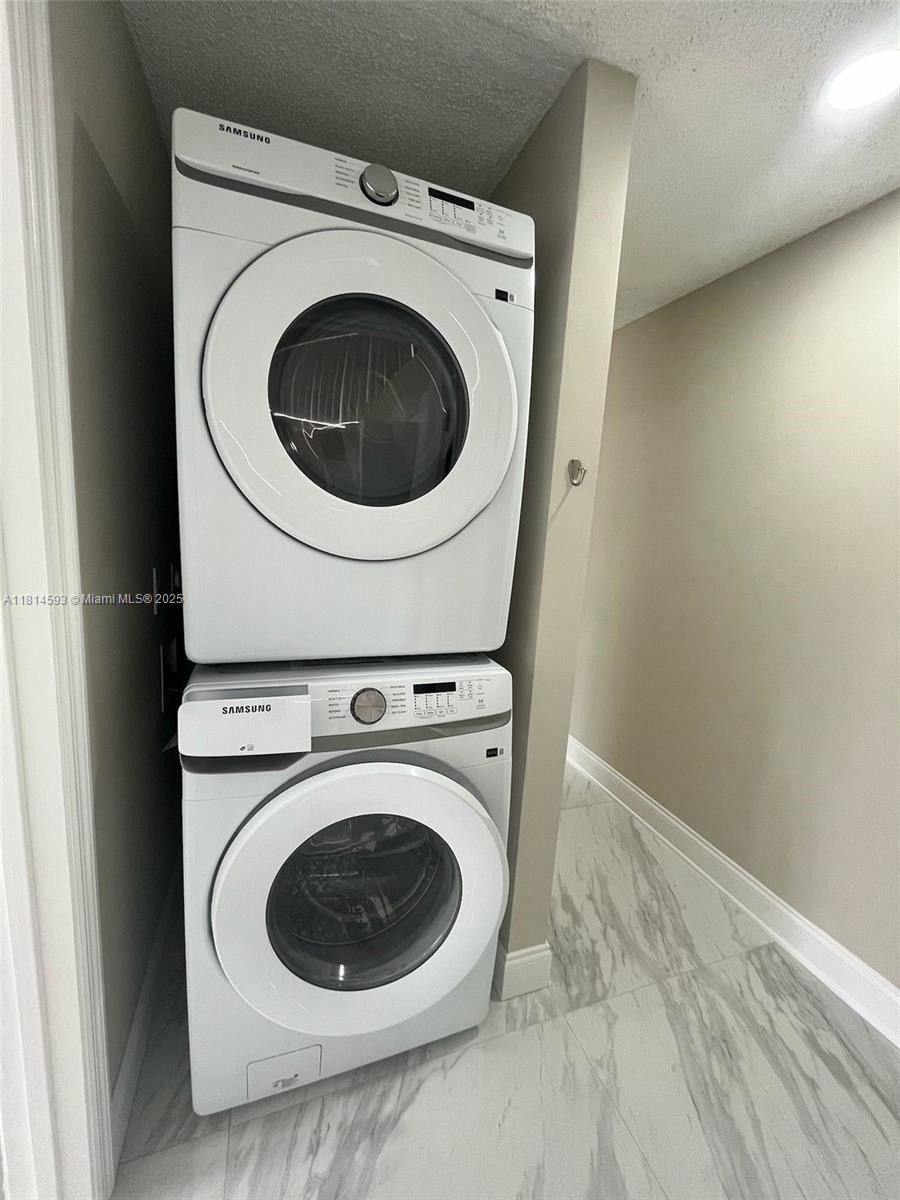 WESTWOOD GARDENS 3 - Residential