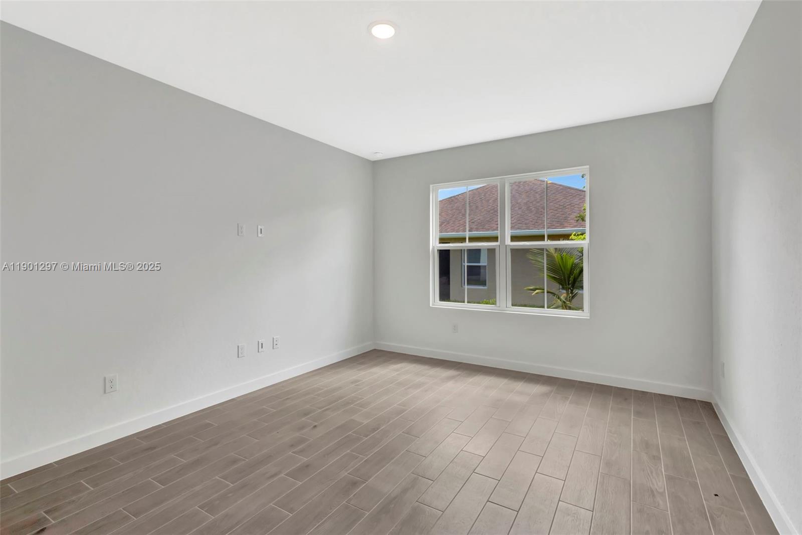 PALM BREEZES PHAE 3A - Residential Lease