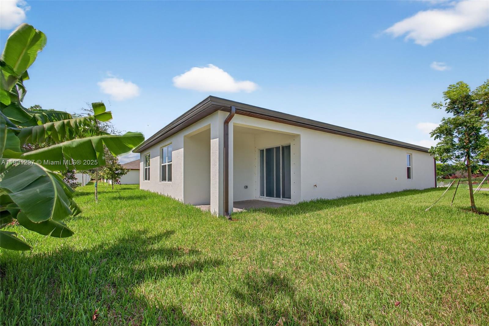 PALM BREEZES PHAE 3A - Residential Lease