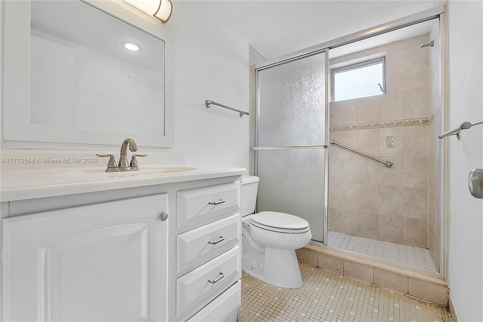 EDEN ISLES CONDO # 4 - Residential Lease