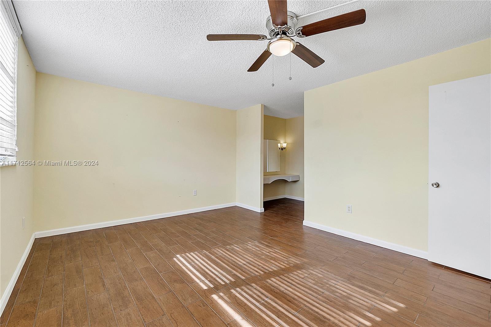 EDEN ISLES CONDO # 4 - Residential Lease