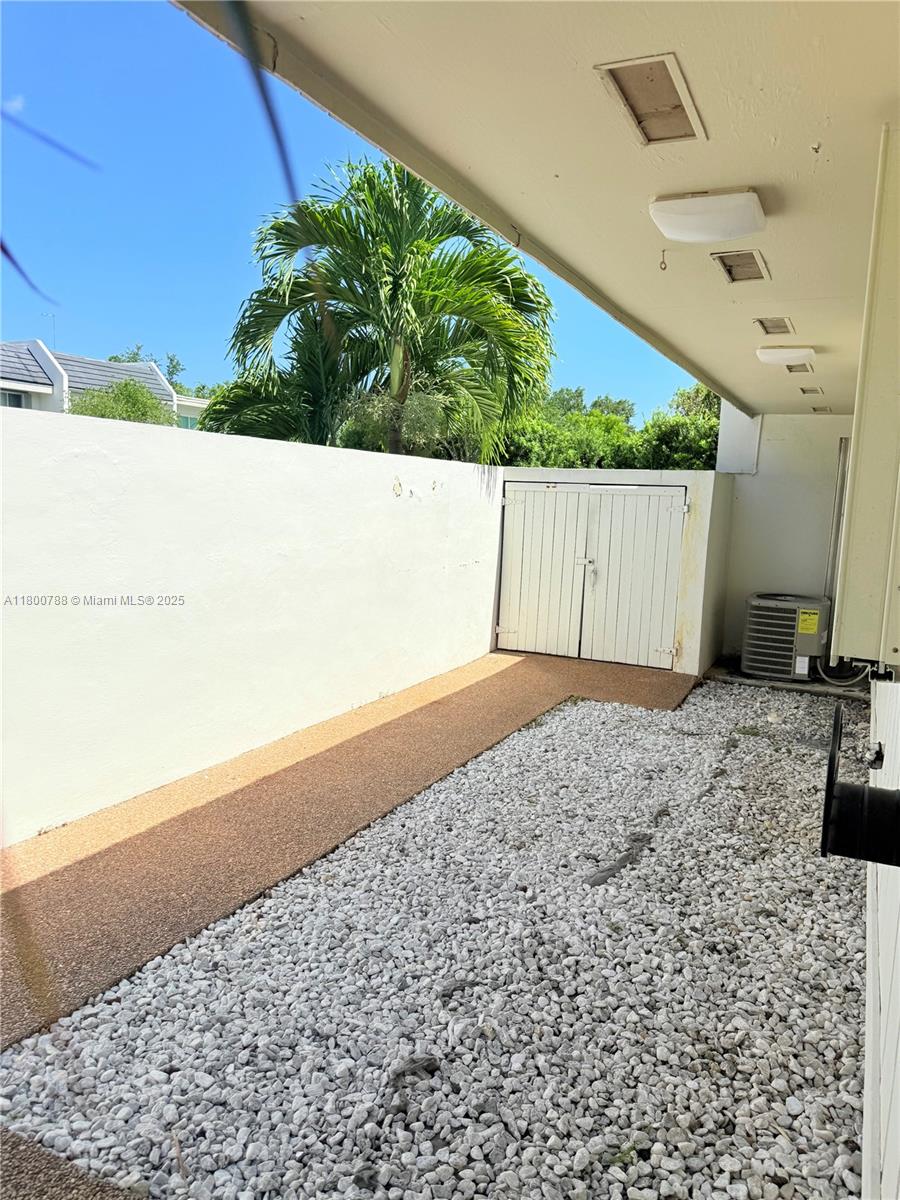 8208 SW 81st Pl 8208