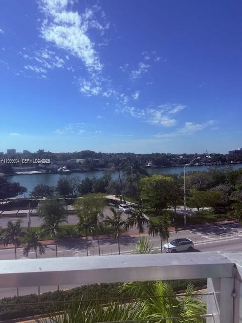 6305 Indian Creek dr 5D