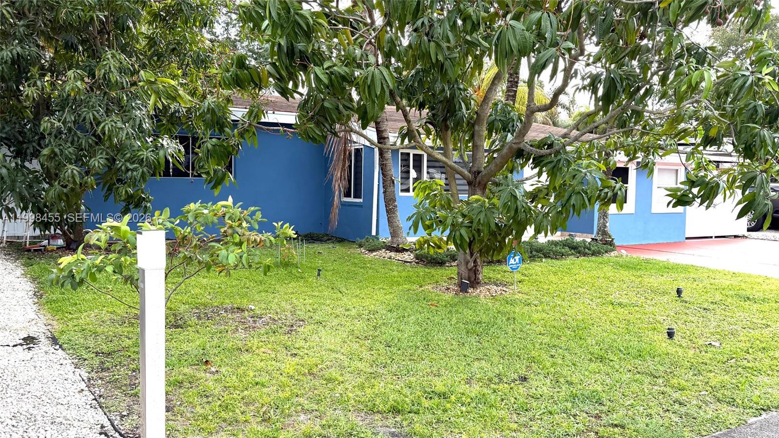 FLAMINGO PARK SEC - Residential Lease