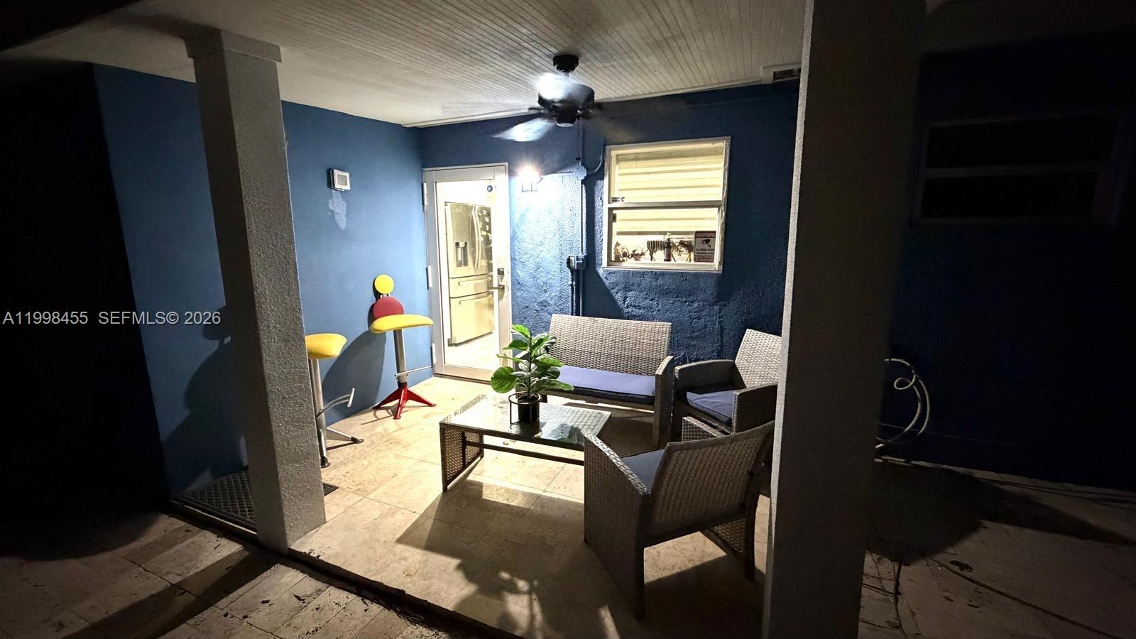 FLAMINGO PARK SEC - Residential Lease