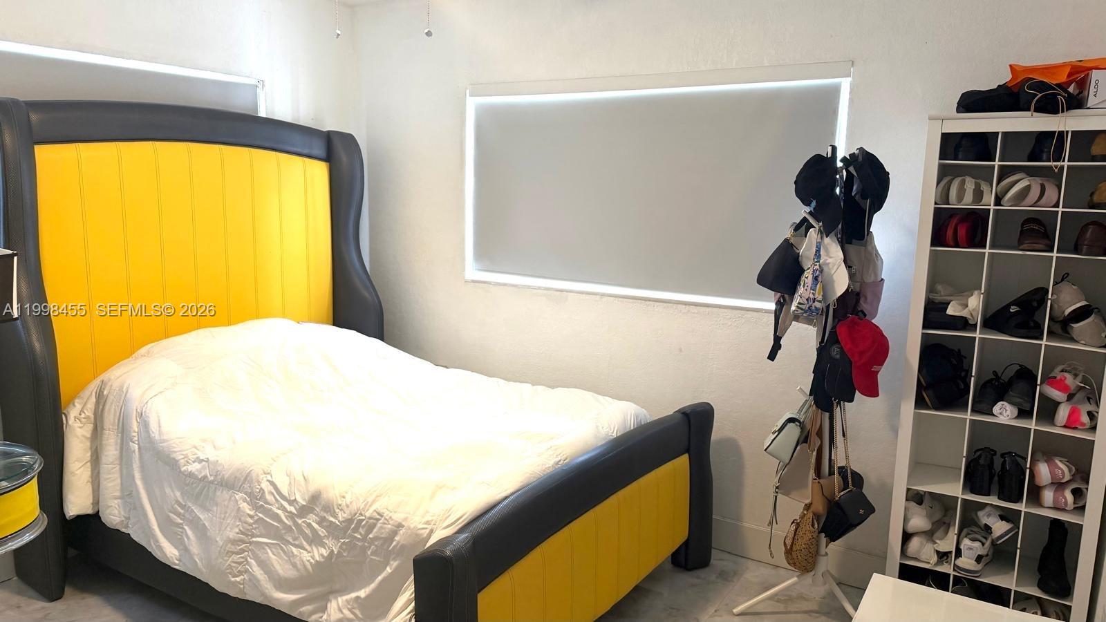 FLAMINGO PARK SEC - Residential Lease