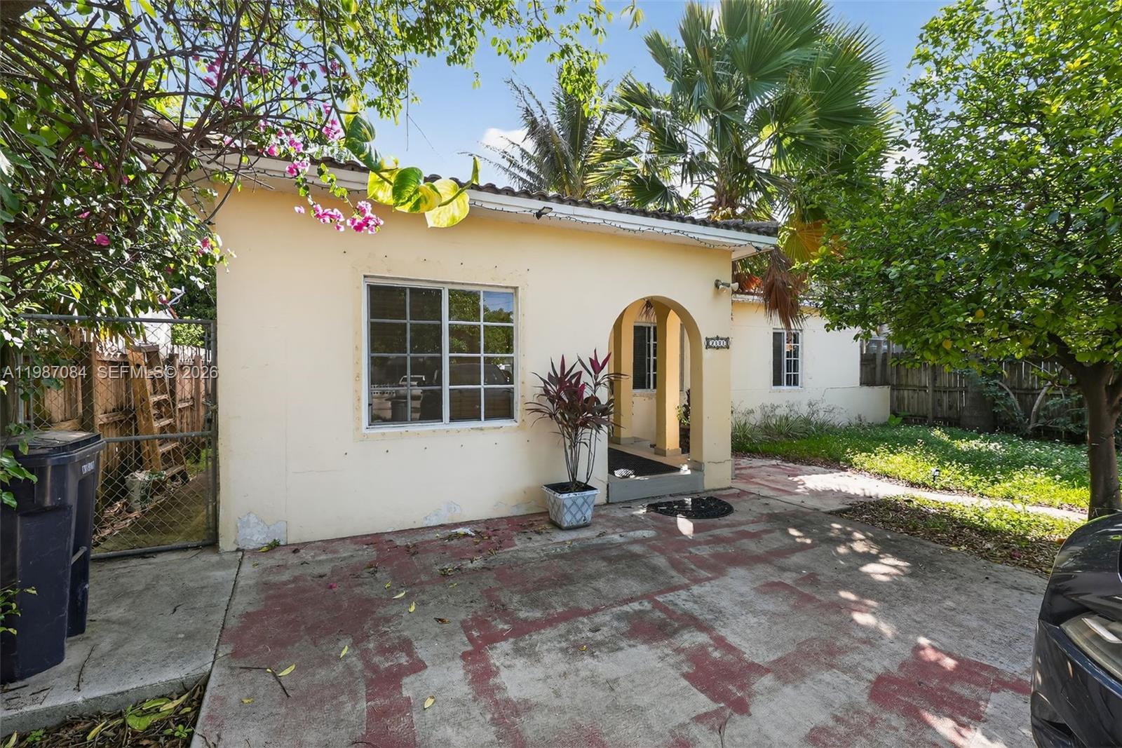 ISLE OF NORMANDY MIAMI VI - Residential