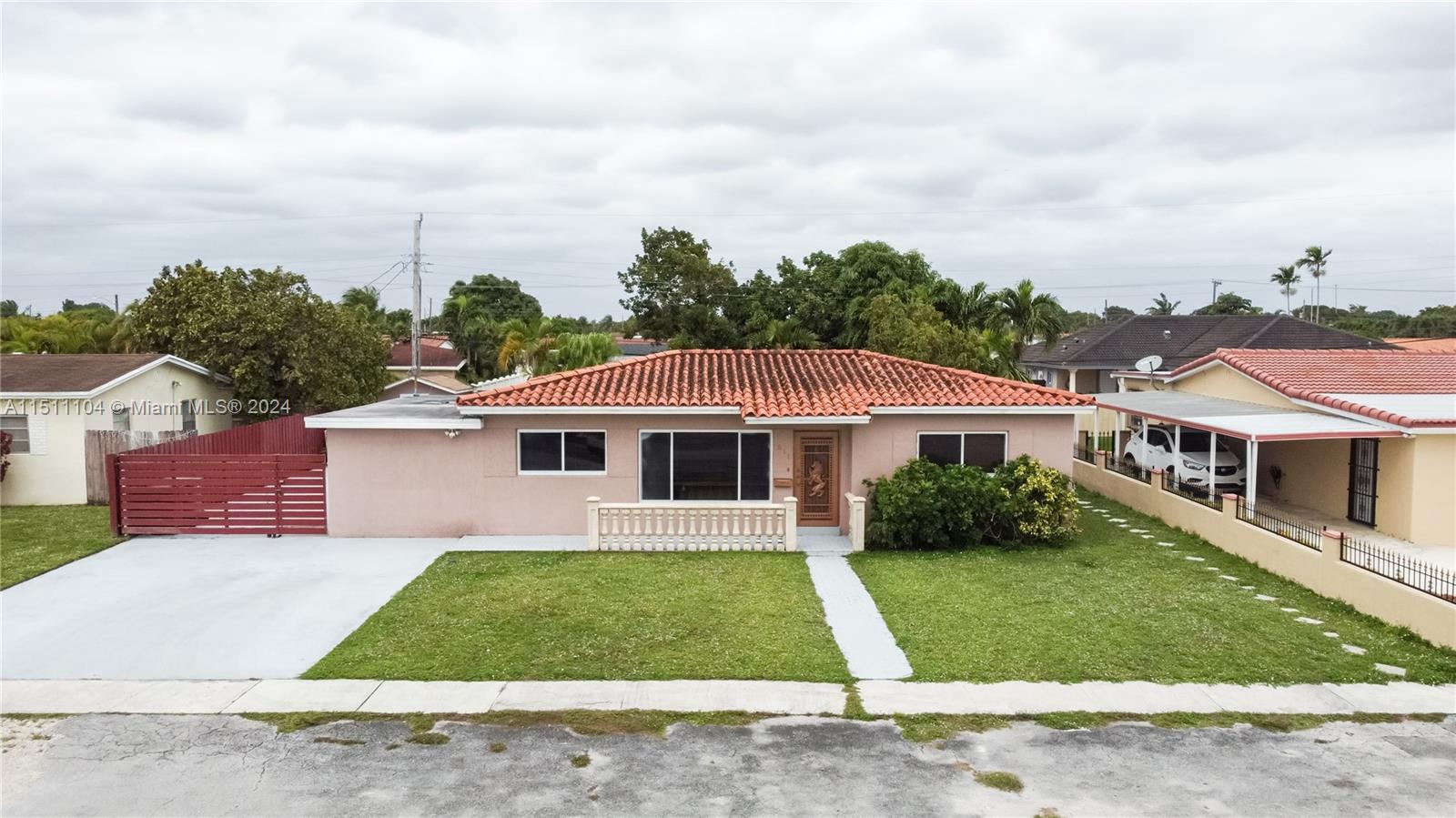 511 W 39th St St, Hialeah, Miami-Dade County, Florida - 3 Bedrooms  
2 Bathrooms - 