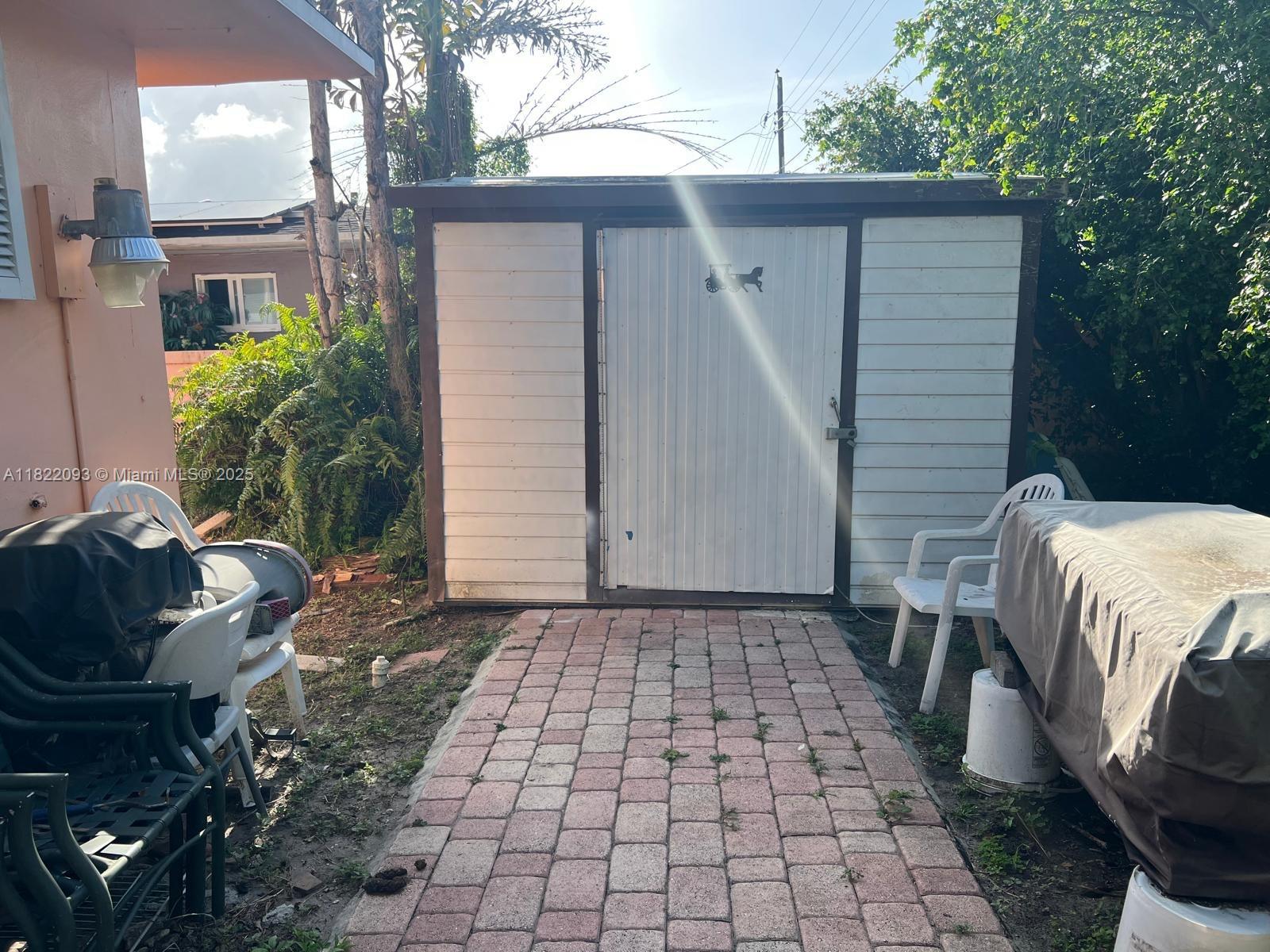 PEMBROKE RANCHES - Residential