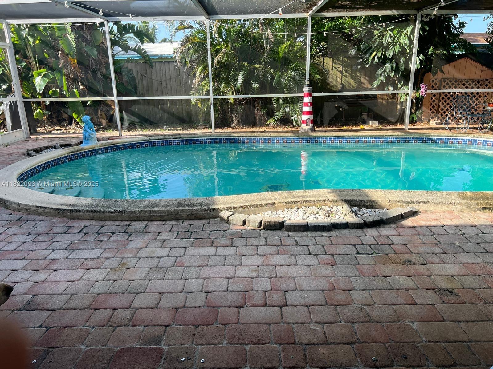 PEMBROKE RANCHES - Residential