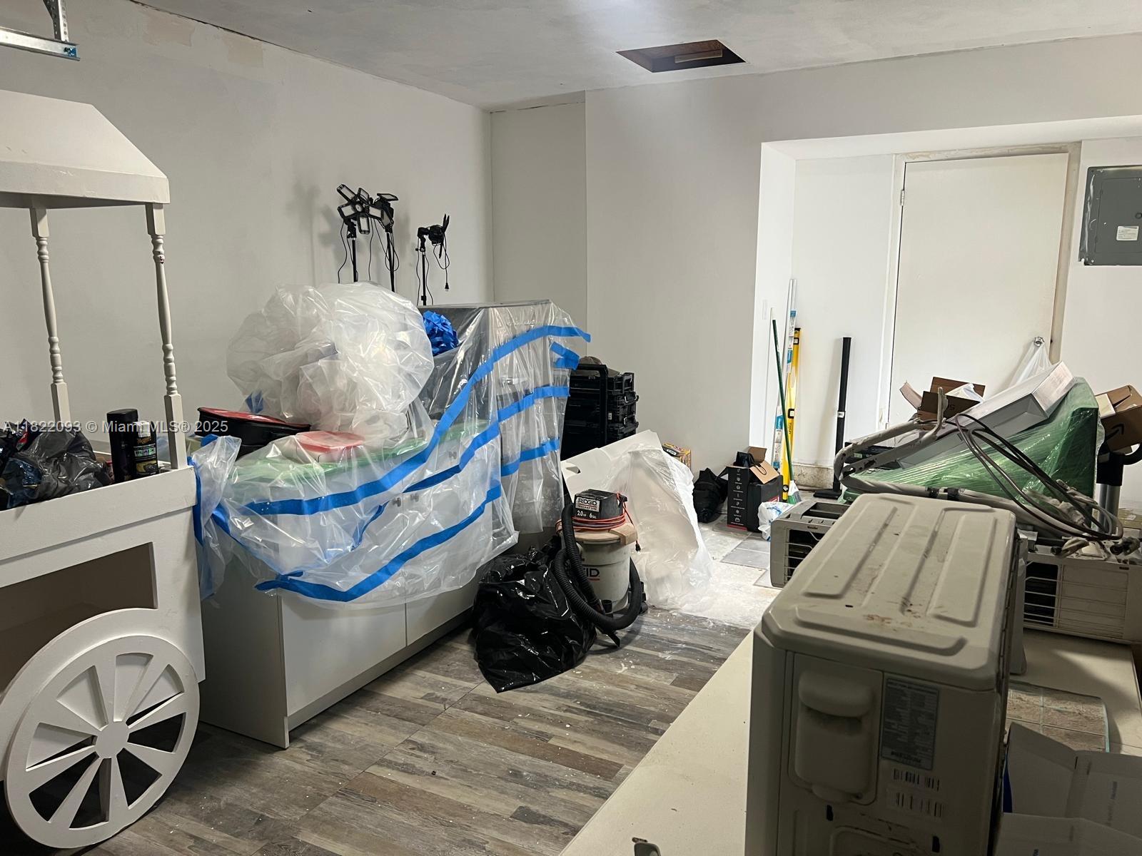 PEMBROKE RANCHES - Residential