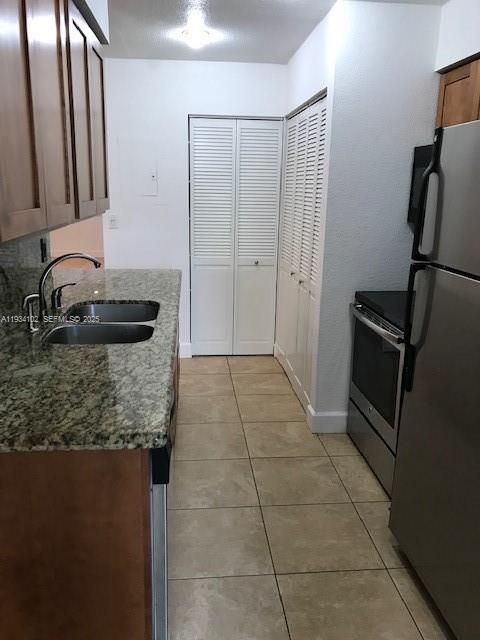Photo of 6725 NW 174th Ter #H-12, Hialeah, FL 33015 (MLS # A11934102)