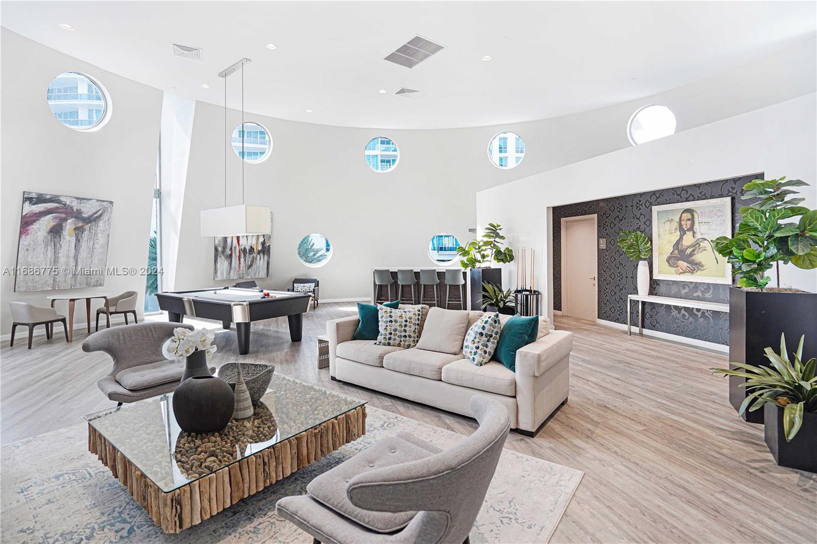 TERRA BEACHSIDE CONDO - Residential
