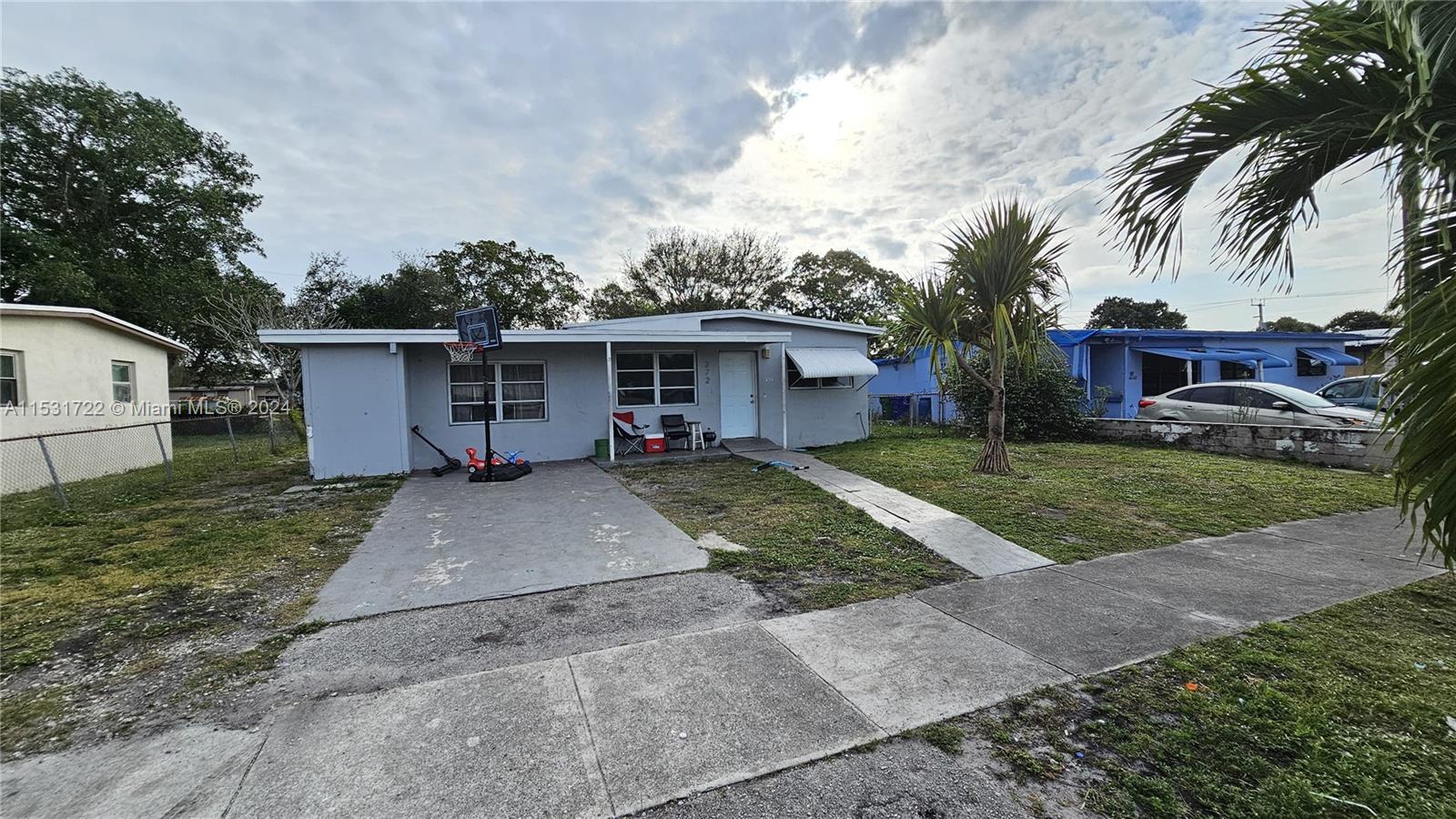 Property for Sale at 272 Nw 30th Ter, Fort Lauderdale, Broward County, Florida - Bedrooms: 4 
Bathrooms: 1  - $380,000