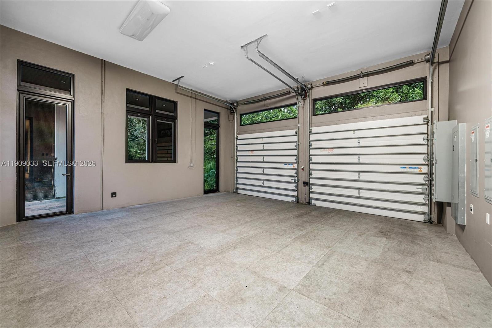 Pinecrest - Residential