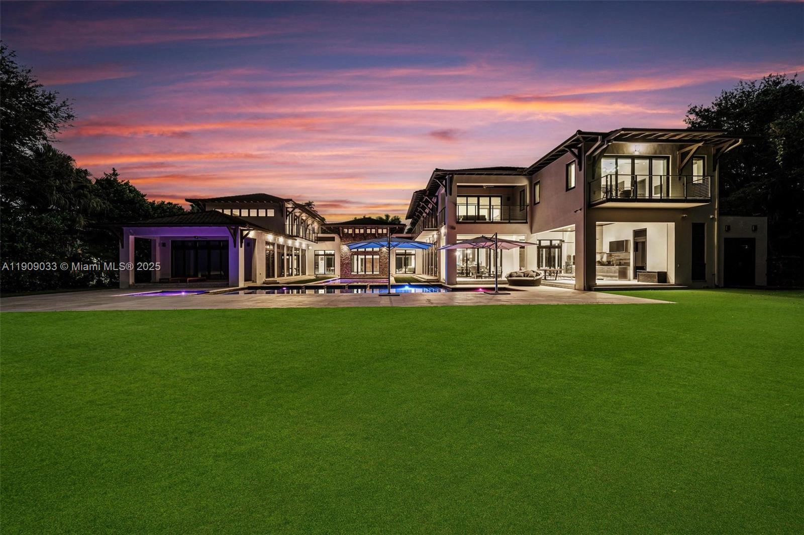 Pinecrest - Residential