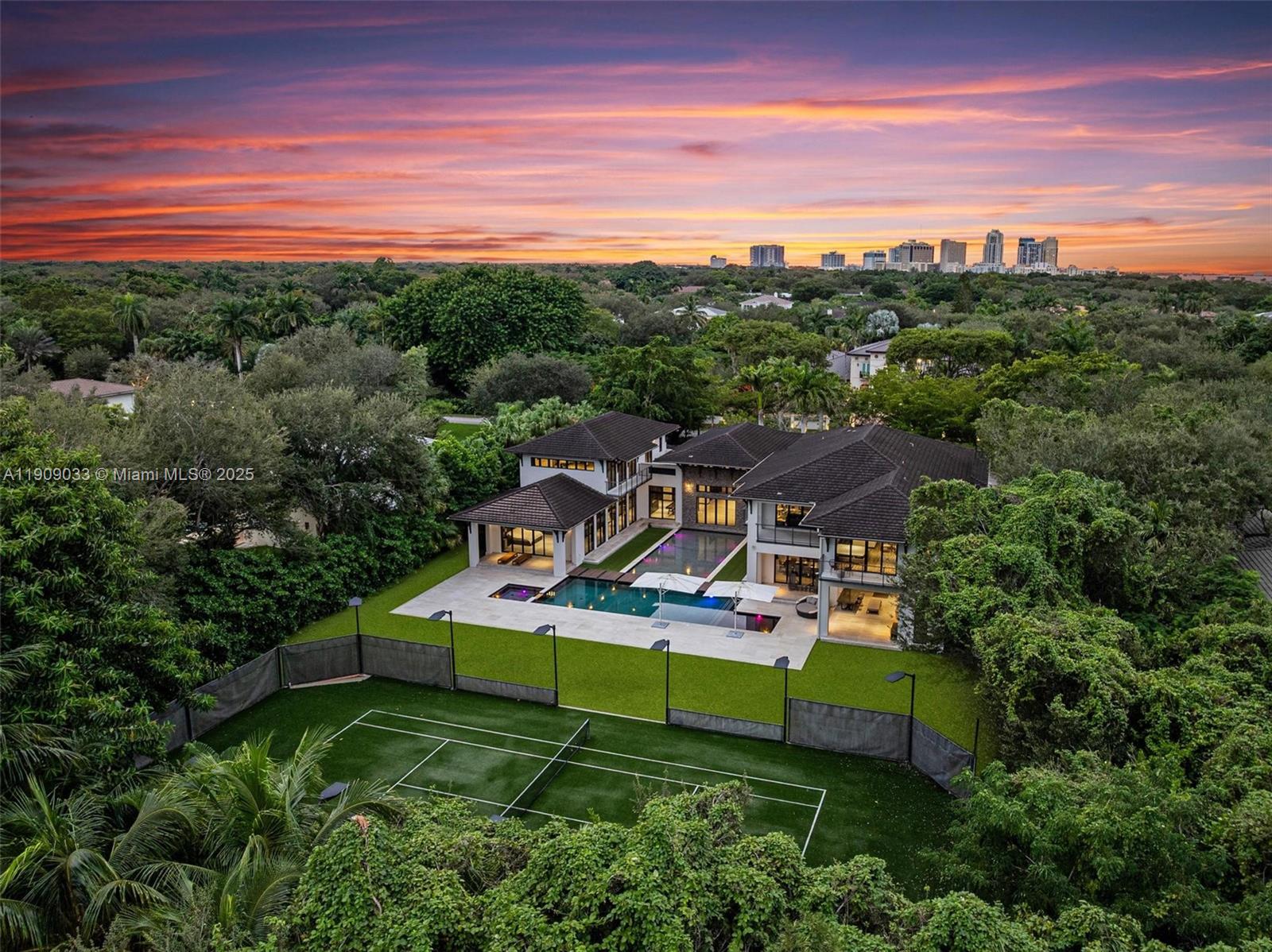 Pinecrest - Residential