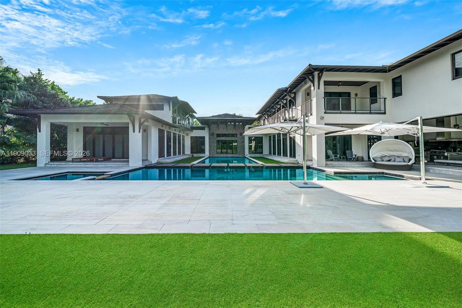 Pinecrest - Residential