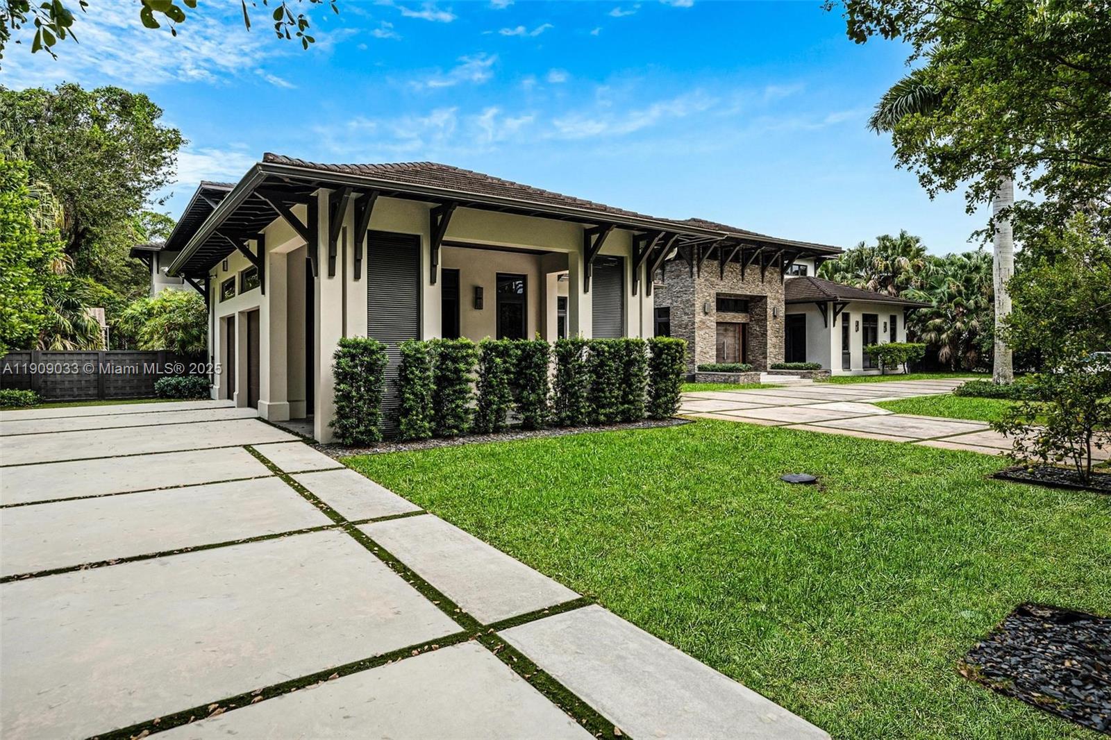 Pinecrest - Residential