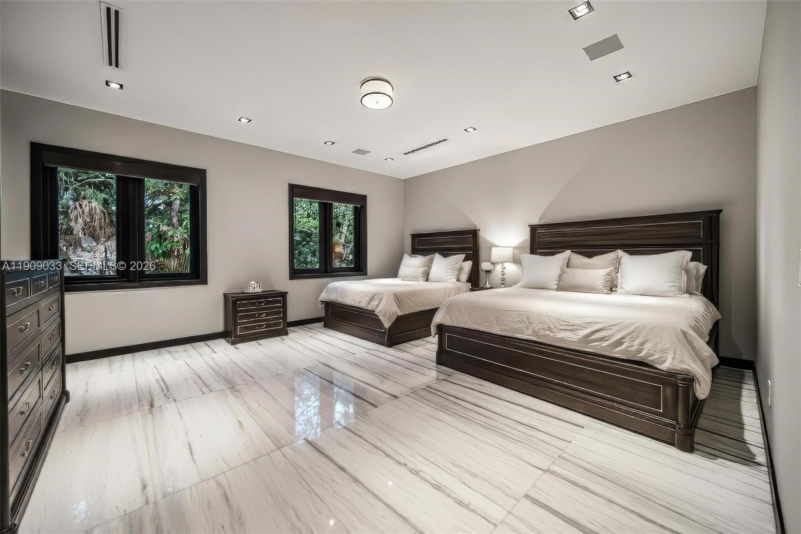 Pinecrest - Residential