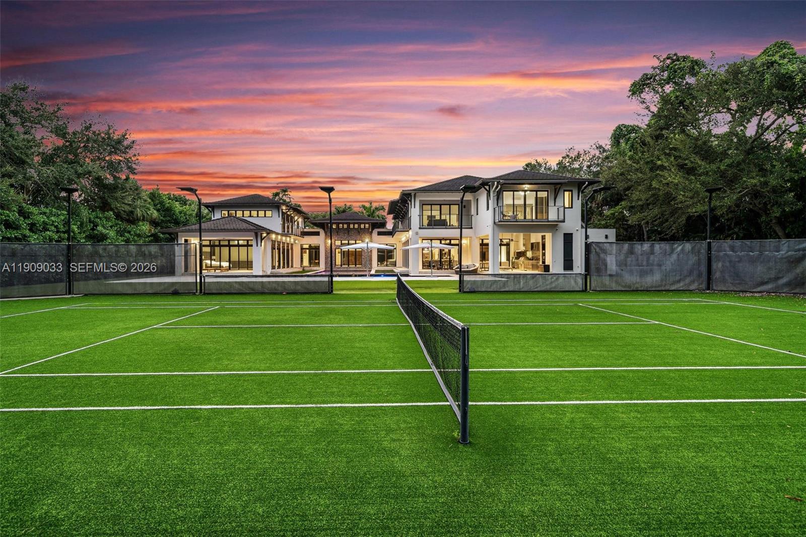 Pinecrest - Residential