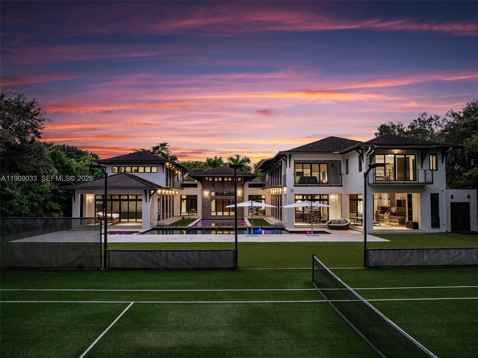 Pinecrest - Residential