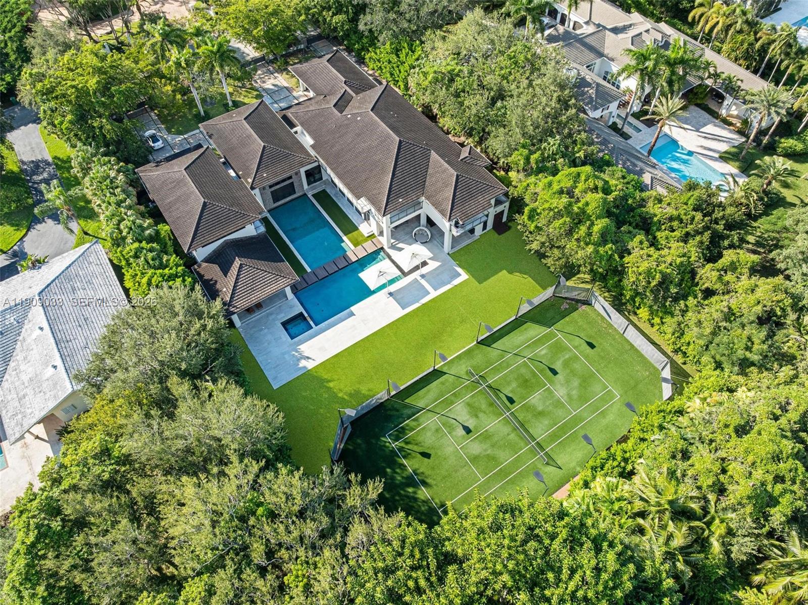 Pinecrest - Residential