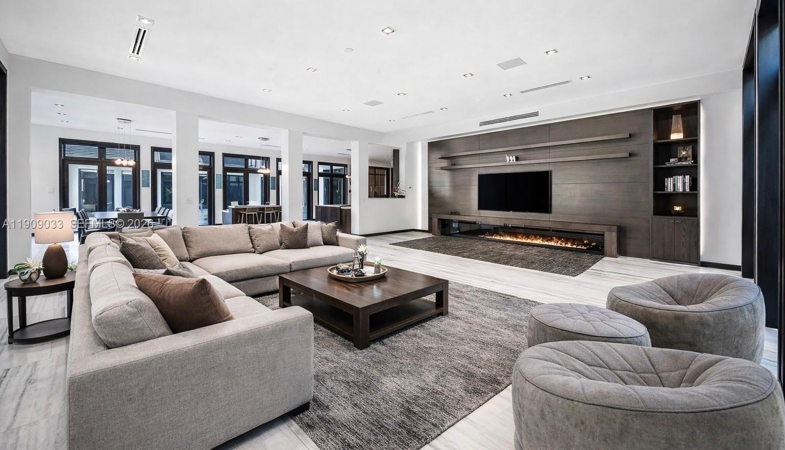 Pinecrest - Residential