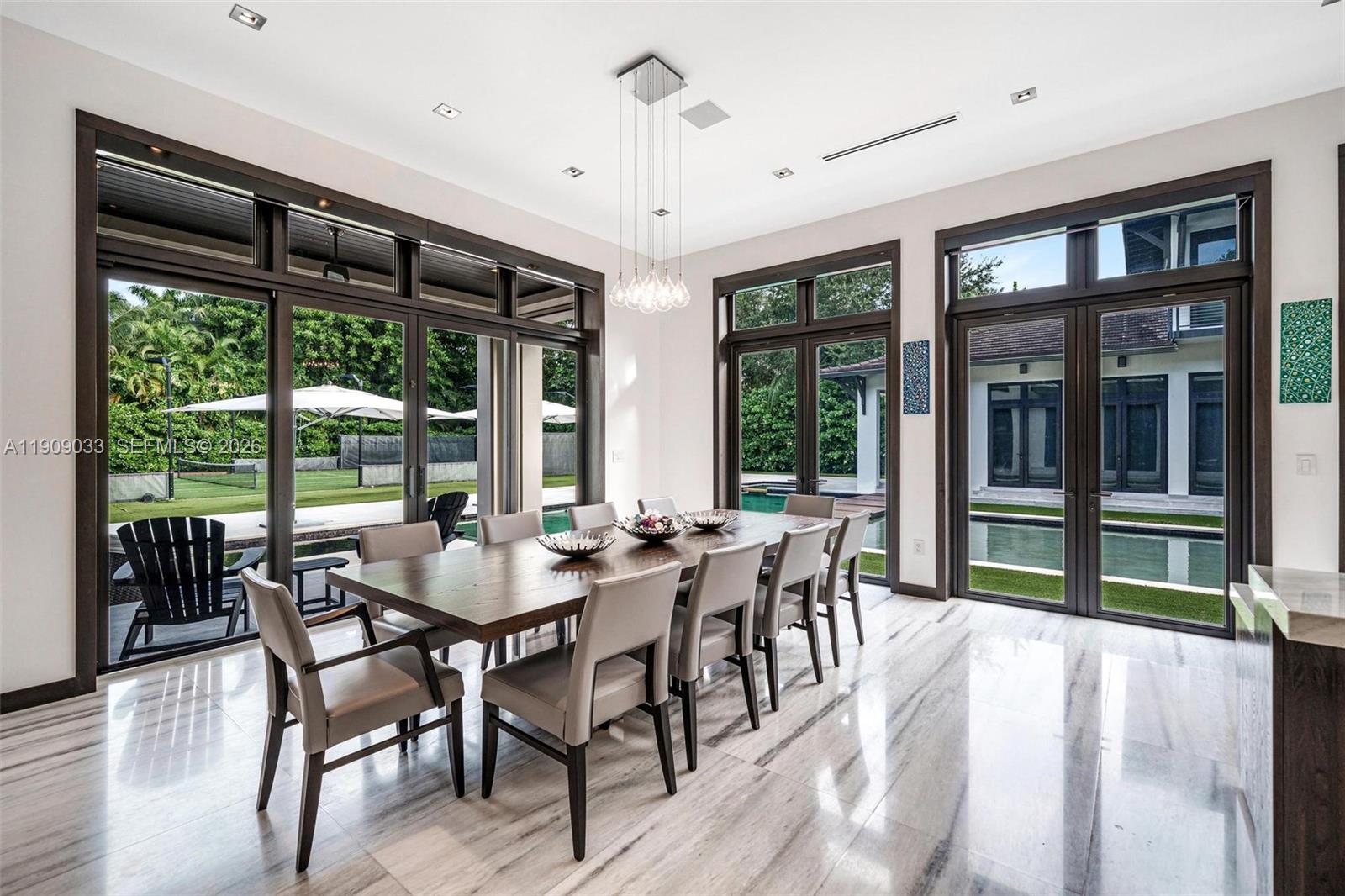 Pinecrest - Residential