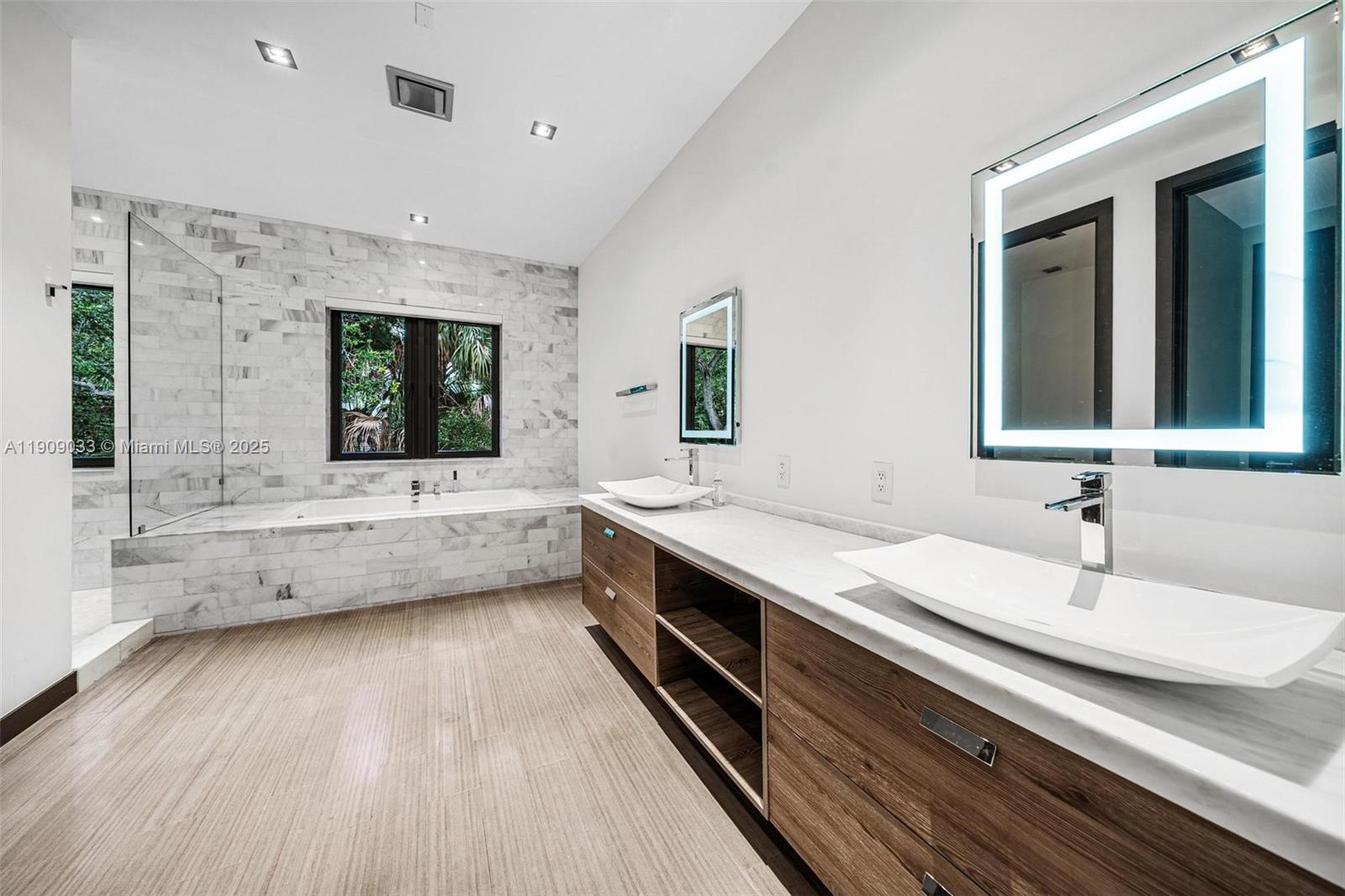 Pinecrest - Residential