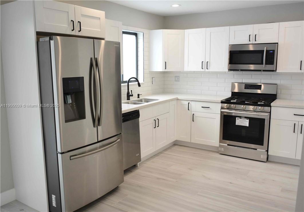 ORANGEBROOK GOLF ESTATES - Residential Lease