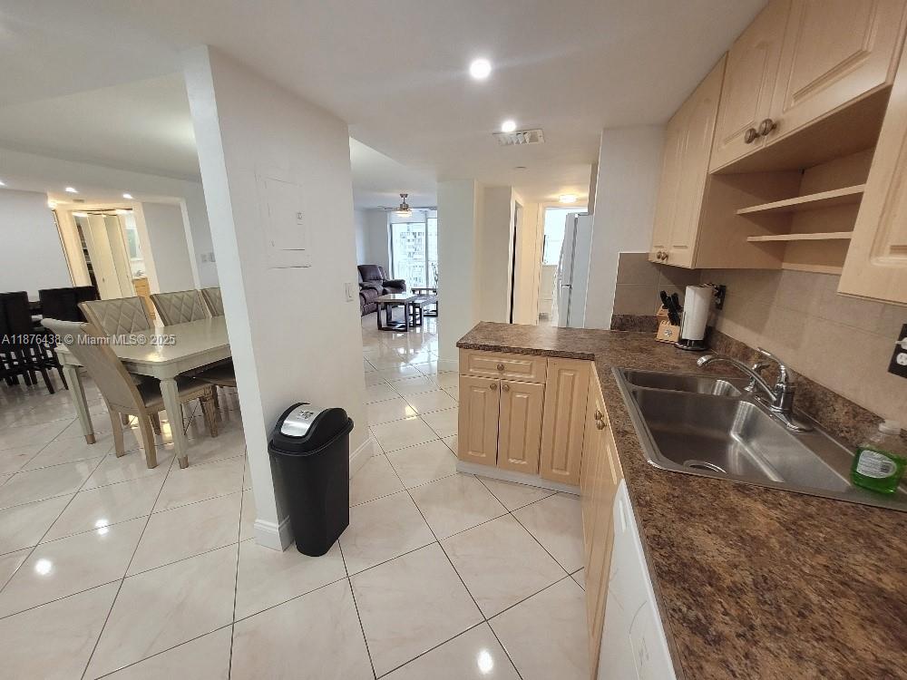 DEL PRADO MARINA - Residential