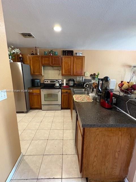 FORDS MANOR - Residential