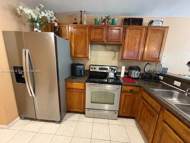 FORDS MANOR - Residential