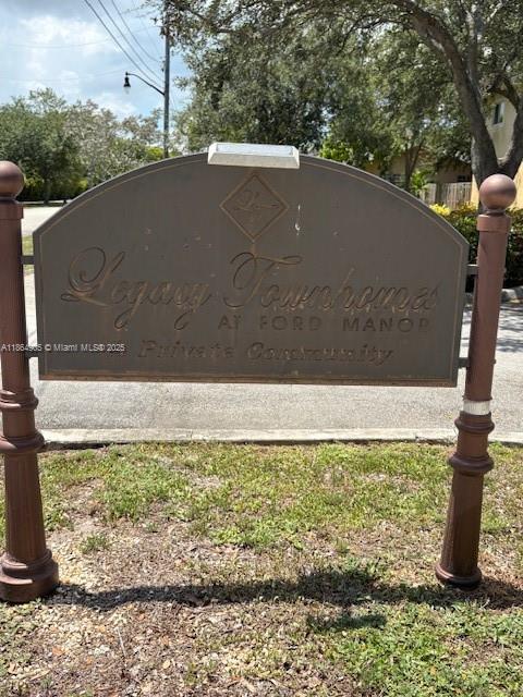 FORDS MANOR - Residential