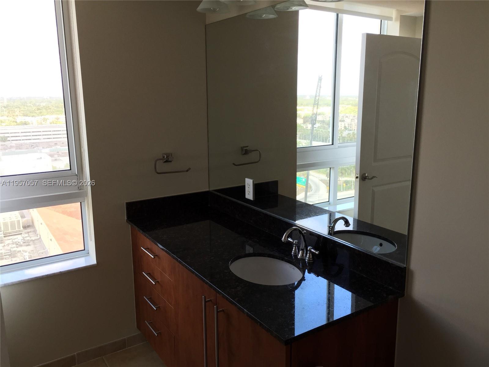 TOSCANO CONDO - Residential