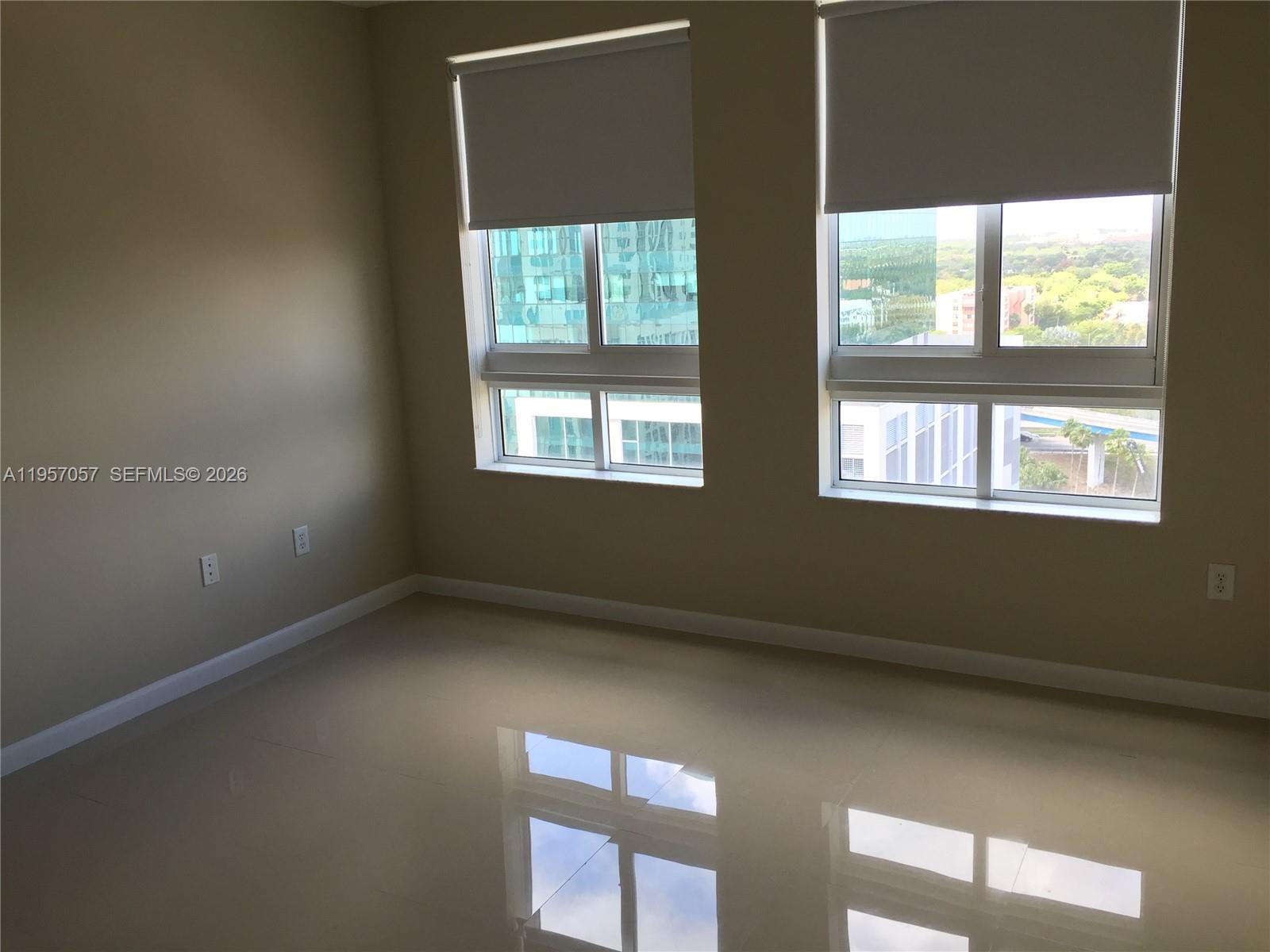 TOSCANO CONDO - Residential