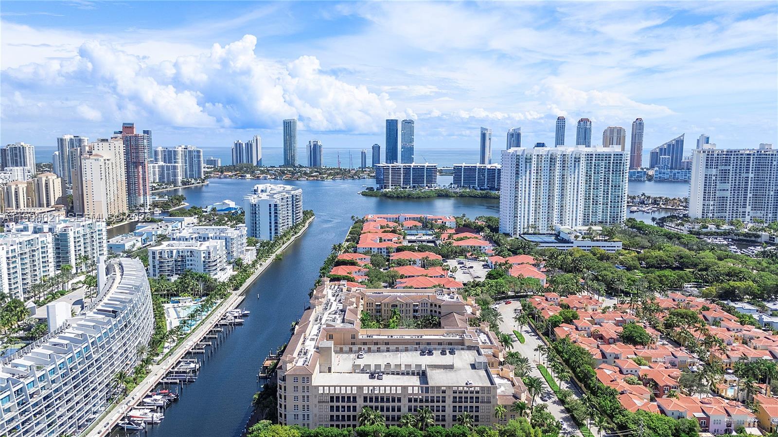 ALAQUA CONDO - Residential Lease