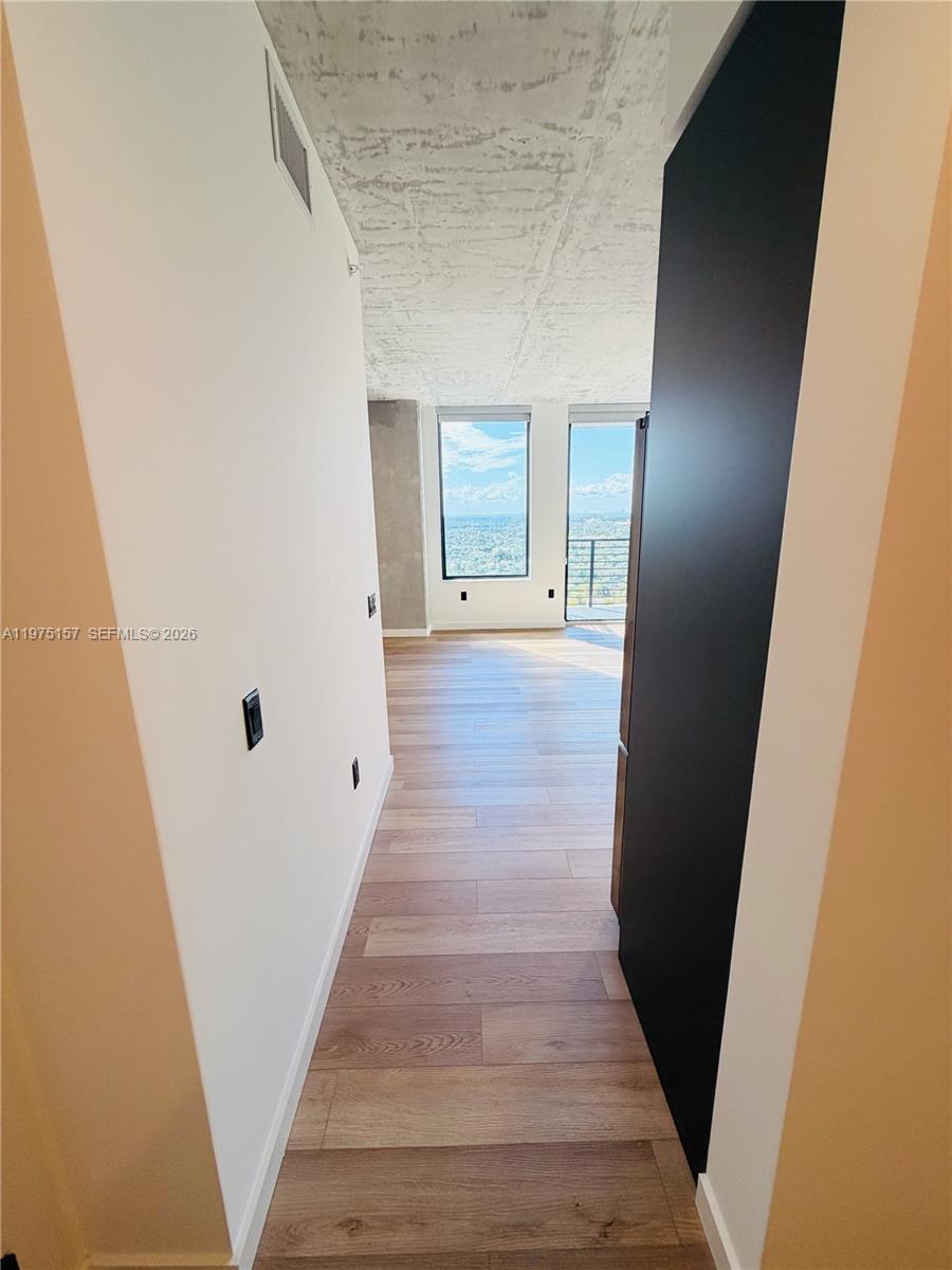 FT LAUDERDALE B-40 - Residential Lease