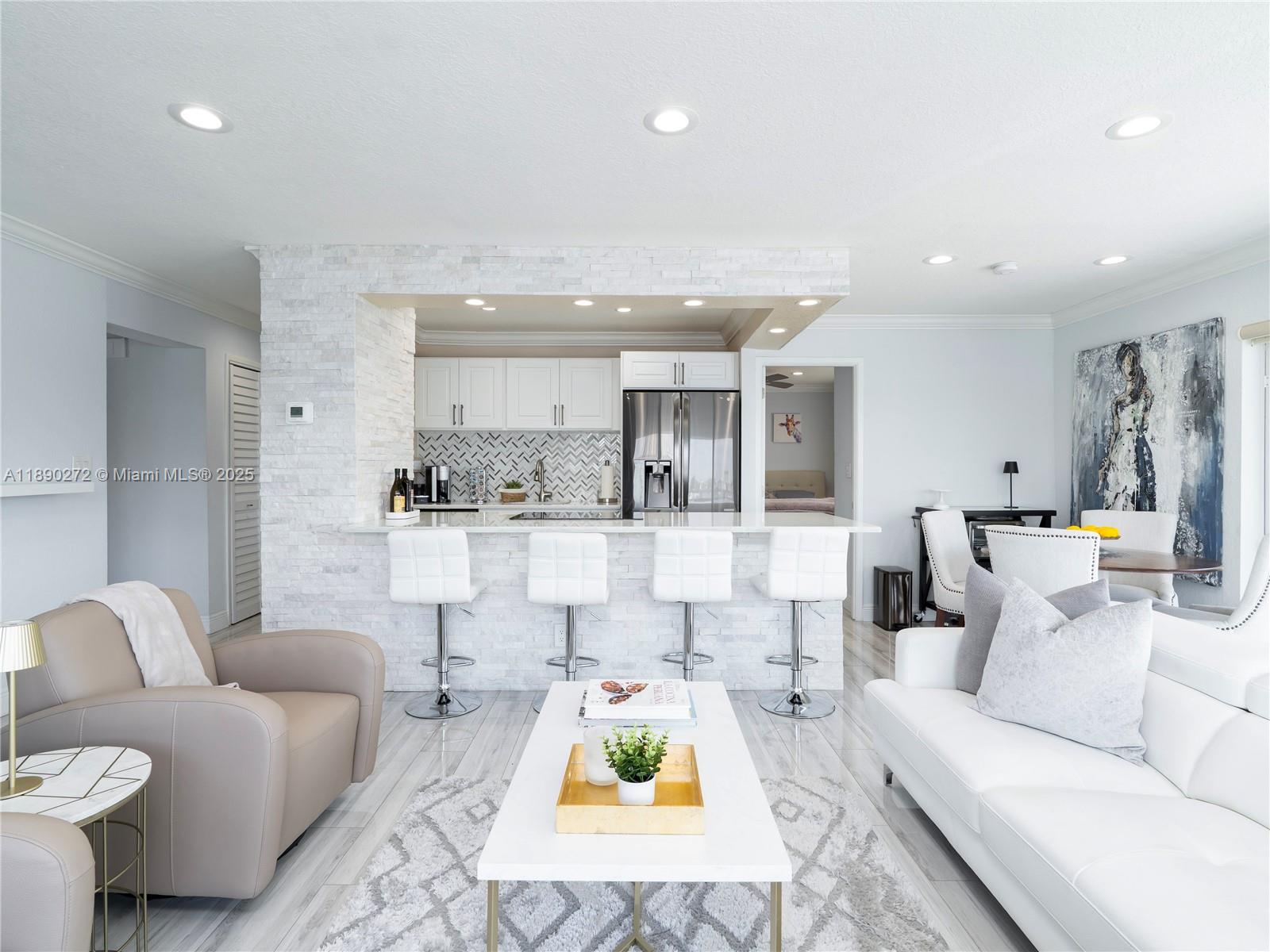 GOLDEN ISLES TOWERS CONDO - Residential