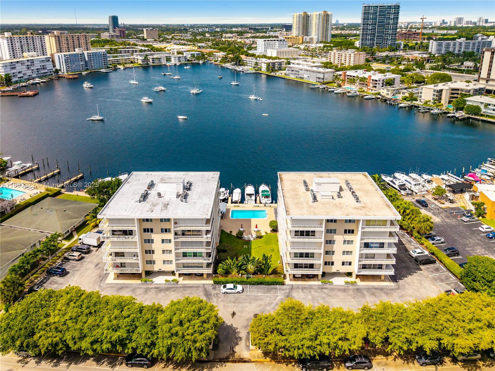 GOLDEN ISLES TOWERS CONDO - Residential