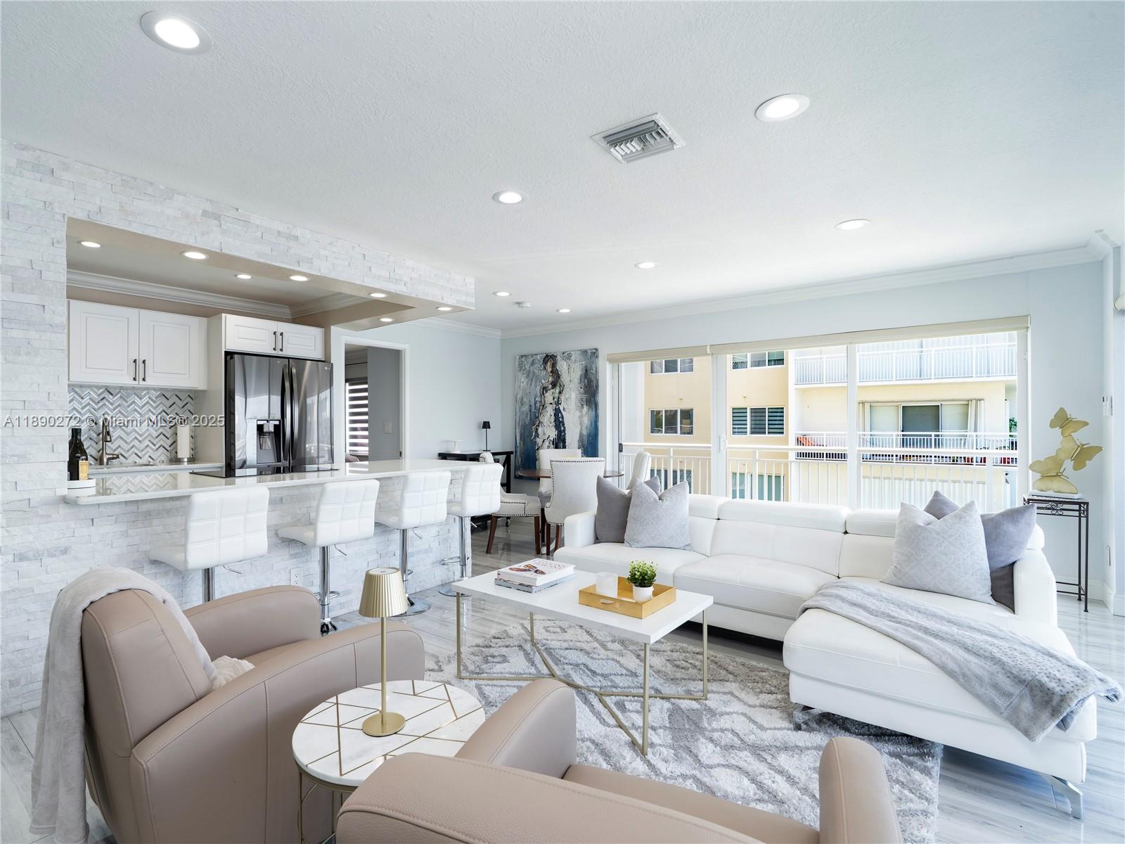 GOLDEN ISLES TOWERS CONDO - Residential