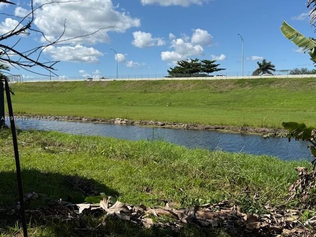 GENESIS OAK GARDENS - Residential Lease