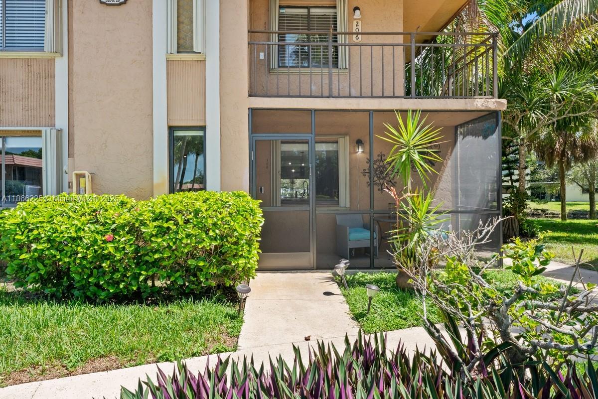 195 Lakeview Dr 106