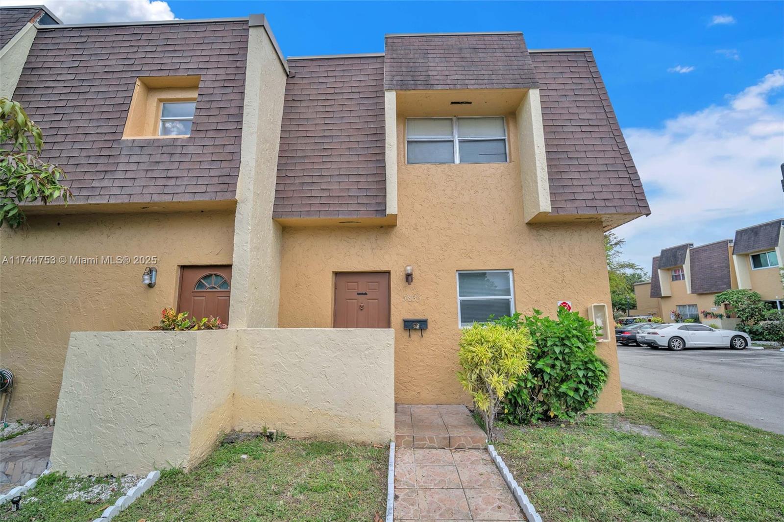 BLUEBERRY HILL II CONDO - Residential