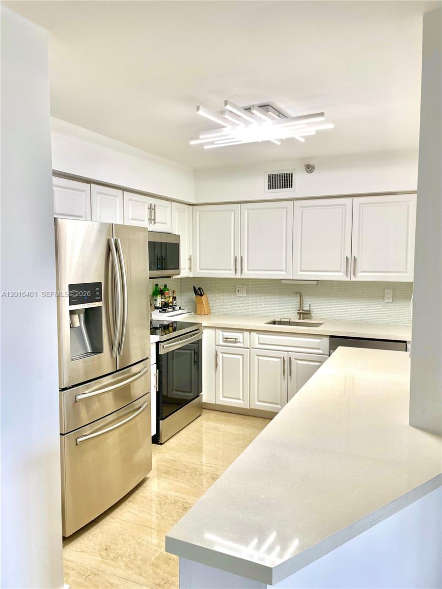 3400 NE 192nd St 1511